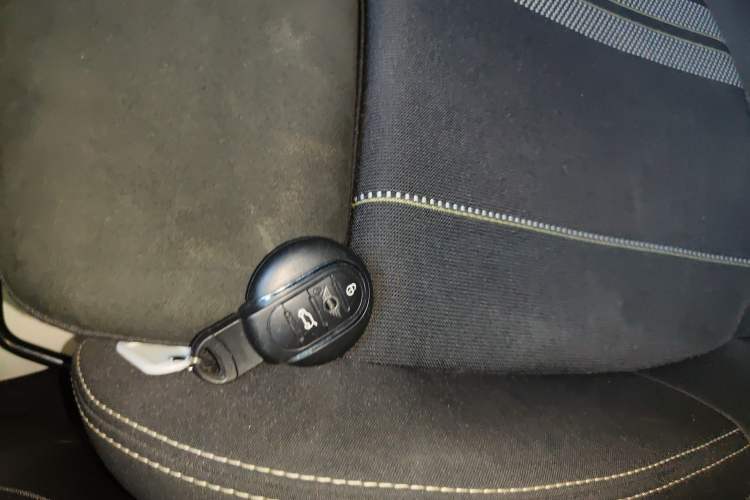 Used MINI 2018 1.5T COOPER Racing Driver Interior 1