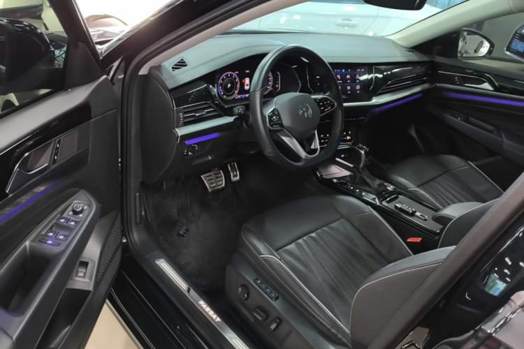 Used Volkswagen Passat 2023 330TSI Starry Luxury Edition
