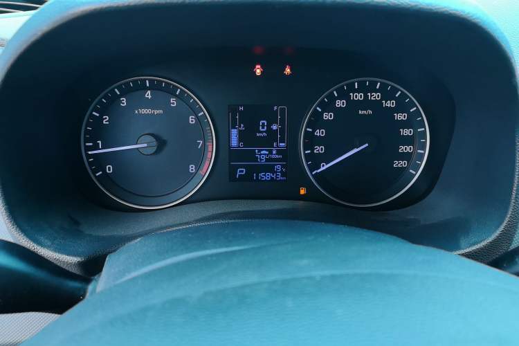 Used Hyundai ix25 2015 1.6L Automatic Two-Wheel Drive Smart GLS Trim Instrument Cluster