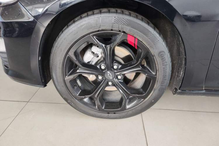 Used Chevrolet Malibu XL 2022 Redline 550T Automatic Sport Edition Left Front Wheel Hub