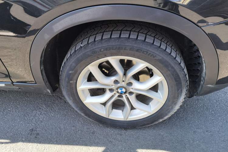 Used BMW X3 2011 xDrive28i Luxury Model
