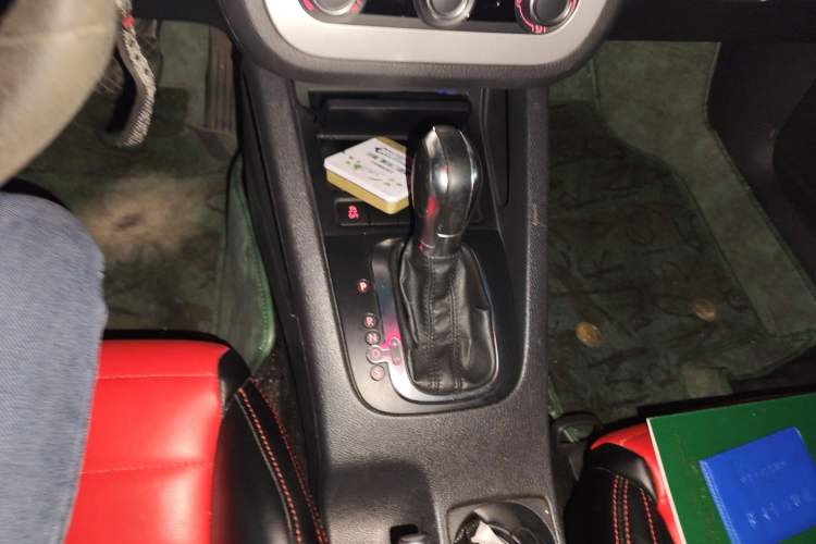 Used Volkswagen Scirocco 2011 1.4 TSI Single-Turbo Fashion Edition Gear Lever