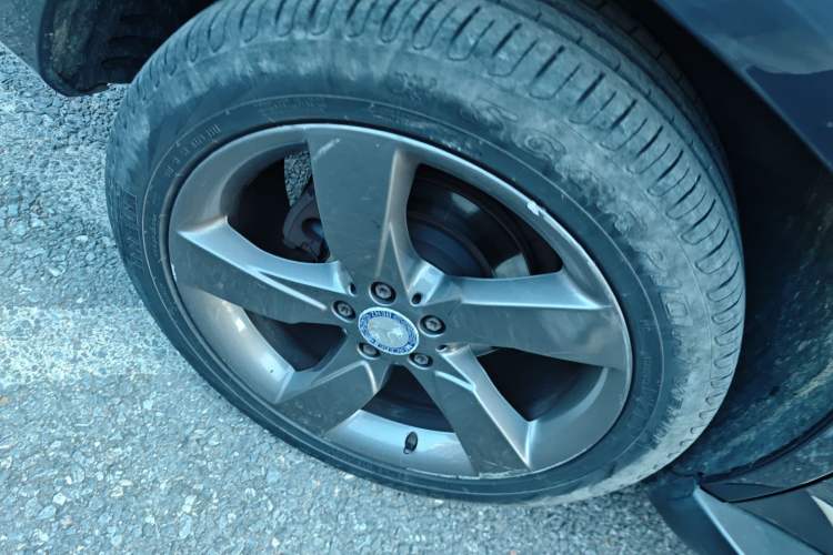 Used Mercedes-Benz GLK-Class 2013 GLK 300 4MATIC Dynamic Sunroof Model