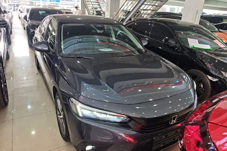 Used Honda Civic 2023 240TURBO CVT Dynamic Edition
