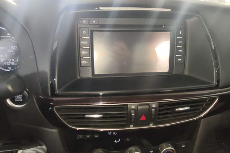 Used Mazda Atenza 2014 2.0L Blue Sky Luxury Edition Audio And AC Panel