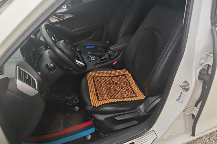 Used Mazda 3 Axela 2017 Sedan 1.5L Manual Comfort Model Emission Standard China V Left Front Seat