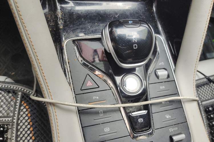 Used BYD Song PLUS New Energy 2021 DM-i 110KM Flagship PLUS Gear Lever