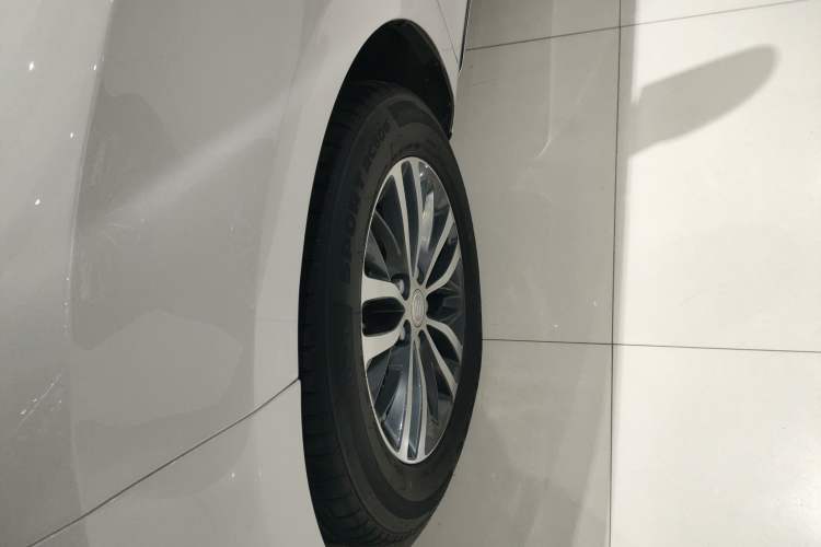 Used Buick GL8 2023 ES Lu Zun Comfort Model