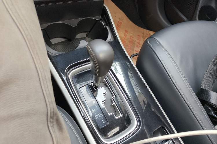 Used Mitsubishi Outlander 2020 2.0L Two-Wheel Drive Enjoyment Version 5 Seats
