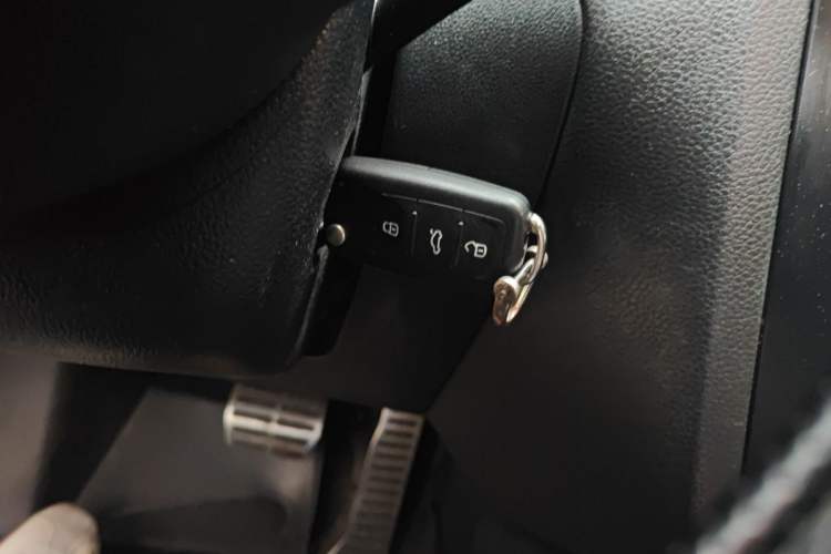 Used Volkswagen Sagitar 2014 Revised Version 1.6L Automatic Comfort Edition
