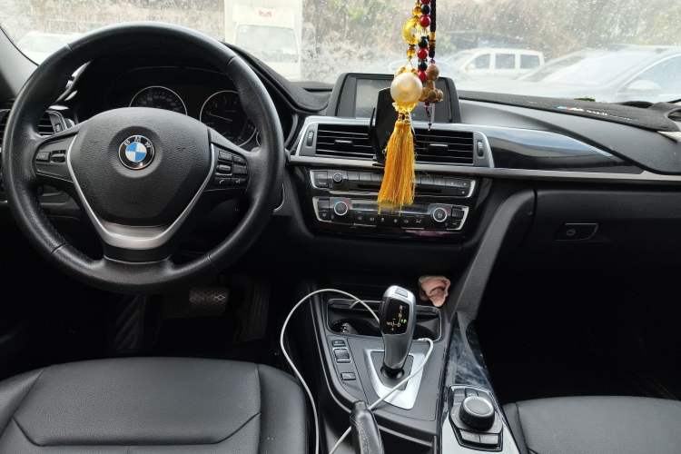 Used BMW 3 Series 2017 318Li Fashion Model