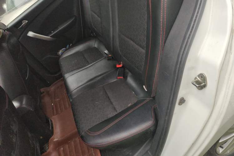 Used Cowin C3 2015 1.5L AMT Gold Diamond Edition
