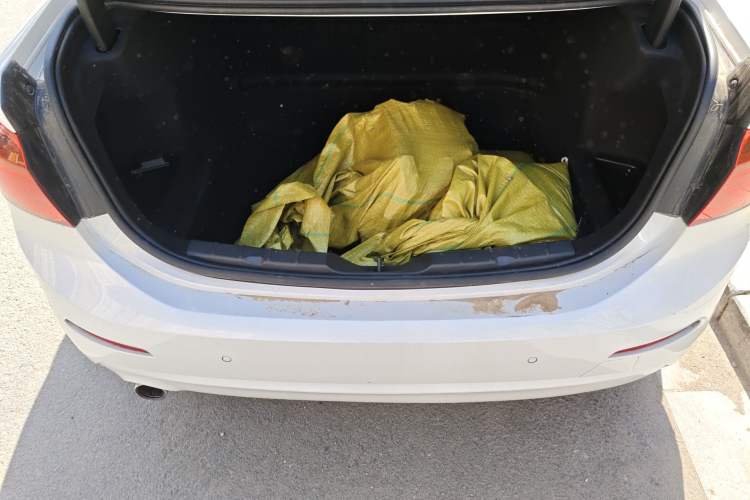 Used BMW 1 Series 2018 118i Fashion Model Trunk