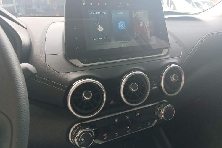 Used Nissan Sylphy 2025 1.6L CVT Genuine Edition Audio And AC Panel