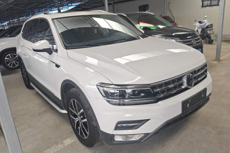 Used Volkswagen Tiguan L 2018 330TSI Automatic Two-Wheel Drive Luxury Edition