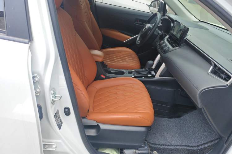 Used Toyota Corolla Cross 2023 2.0L Pioneer Edition Right Front Seat