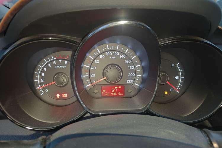 Used Kia K2 2012 Sedan 1.4L Automatic GLS Commemorative Edition
