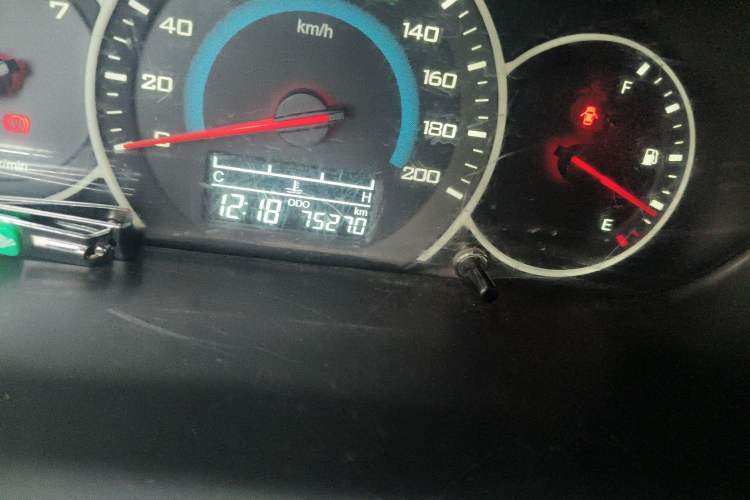 Used Wuling Rongguang V 2016 1.5L Standard Version
