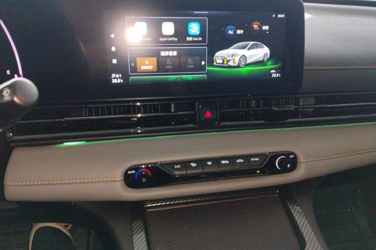 Used GAC Trumpchi EMPOW 2021 270T DCT J15 Version
