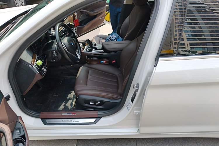 Used BMW 5 Series 2019 Facelifted 525Li Luxury Package