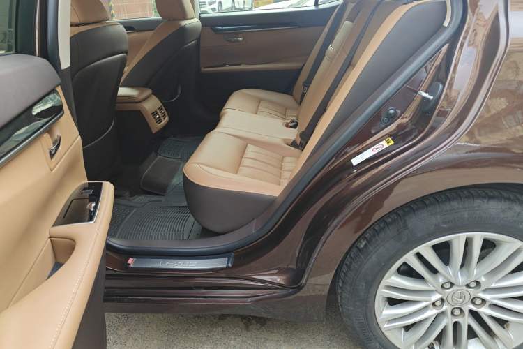 Used Lexus ES 2015 200 Elite Edition
