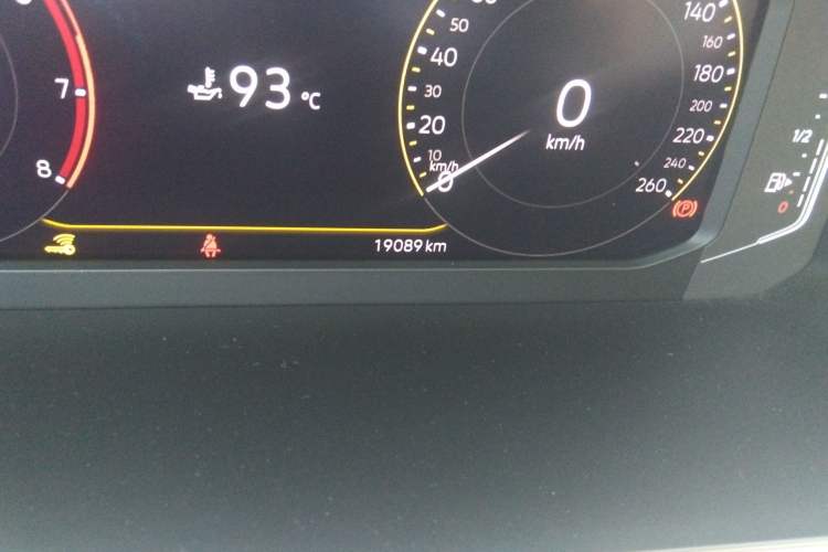 Used Volkswagen Tharu 2023 300TSI Two-Wheel-Drive Full Moon Edition
