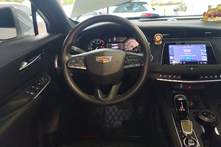 Used Cadillac XT4 2023 28T Two-Wheel Drive Fashion Edition
