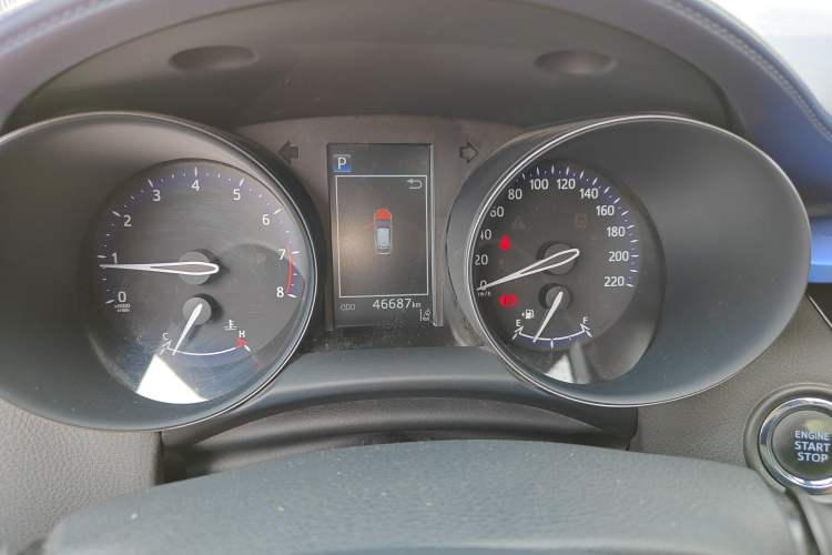 Used Toyota C-HR 2018 2.0L Leading with Sunroof China VI Standard
