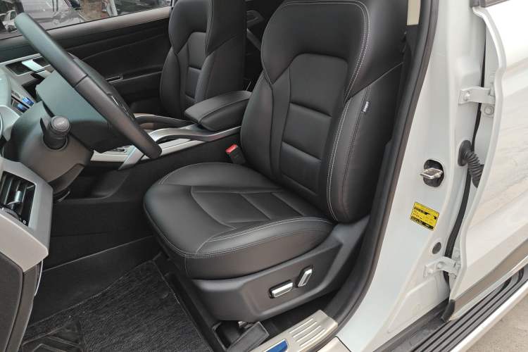 Used Geely Auto Emgrand X7 Sport 2016 1.8TD Automatic Smart Model Left Front Seat