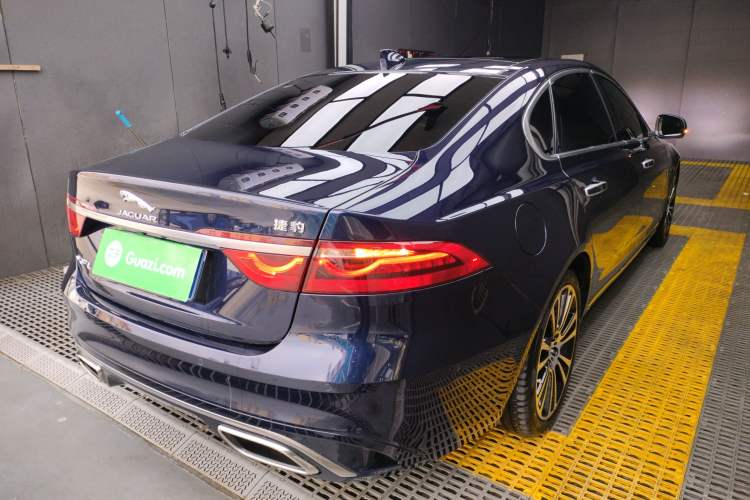 Used Jaguar XFL 2021 XFL 2.0T P250 Two-Wheel-Drive Luxury Deluxe Edition
