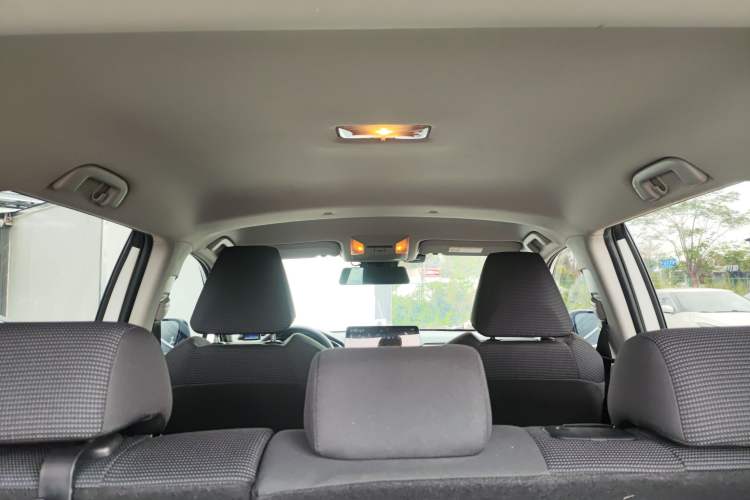 Used Toyota RAV4 2022 2.0L CVT Two-Wheel Drive Urban Edition Headliner