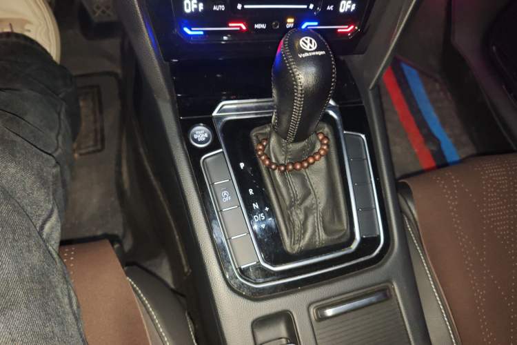 Used Volkswagen Magotan 2020 280TSI DSG Leading Edition
