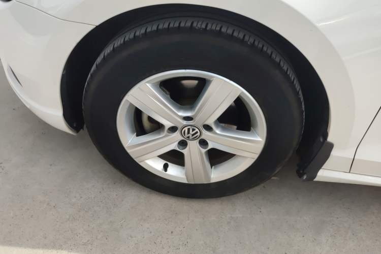 Used Volkswagen Lamando 2017 230TSI DSG Fashion Edition
