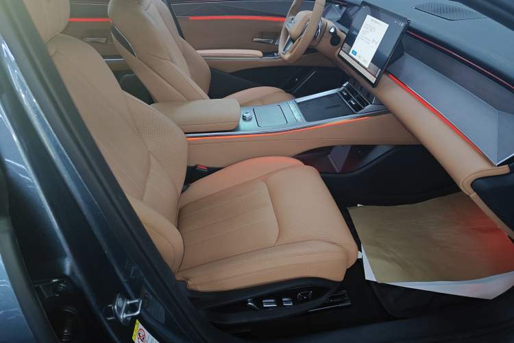 Used BYD Han L 2025 DM-p Four-Wheel-Drive LiDAR Flagship Model
