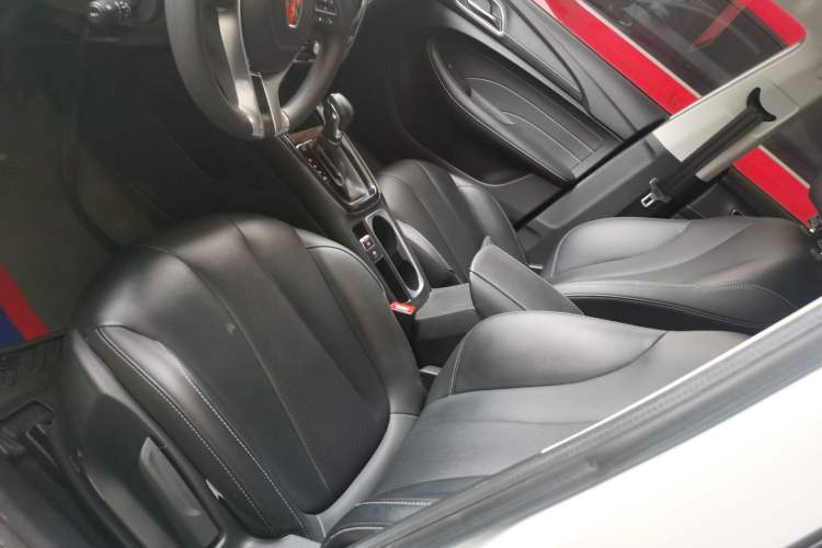 Used Roewe i5 2020 1.5L Automatic 4G Connect Luxury Flagship Edition Left Front Seat