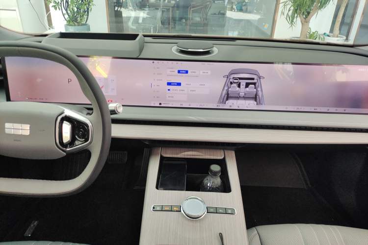 Used Geely Galaxy E8 2024 550 km Range Rear-Drive MAX