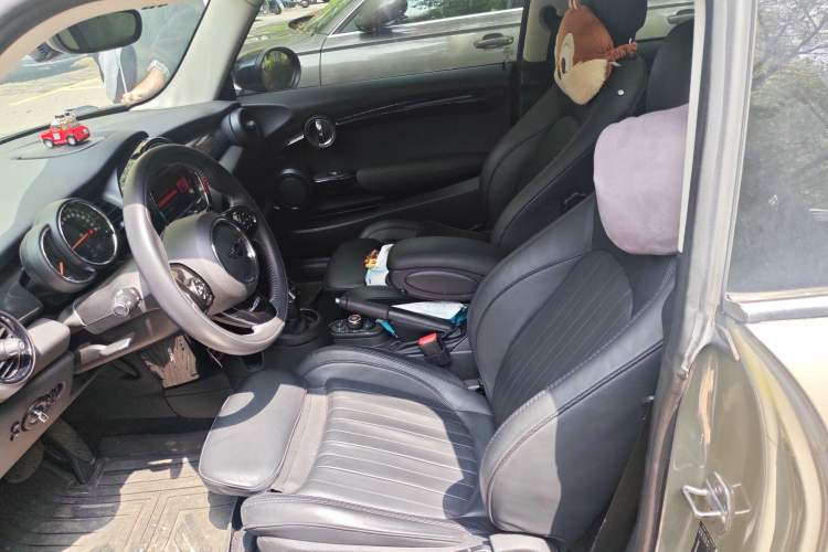 Used MINI 2019 2.0T COOPER S Artist Left Front Seat