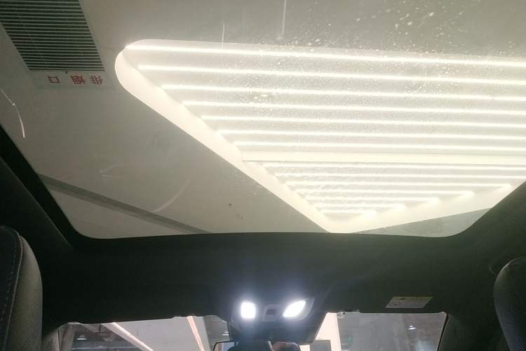 Used CHANGAN UNI-T 2022 1.5T Flagship Edition Headliner