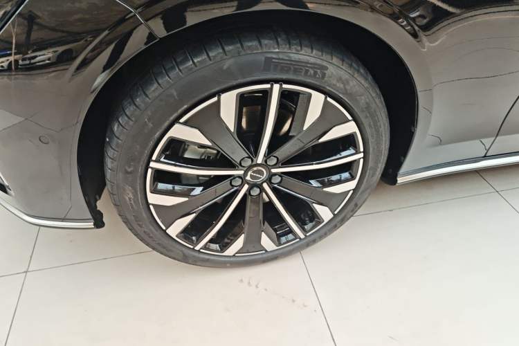 Used Volvo S90 2026 B5 Zhiya Luxury Edition