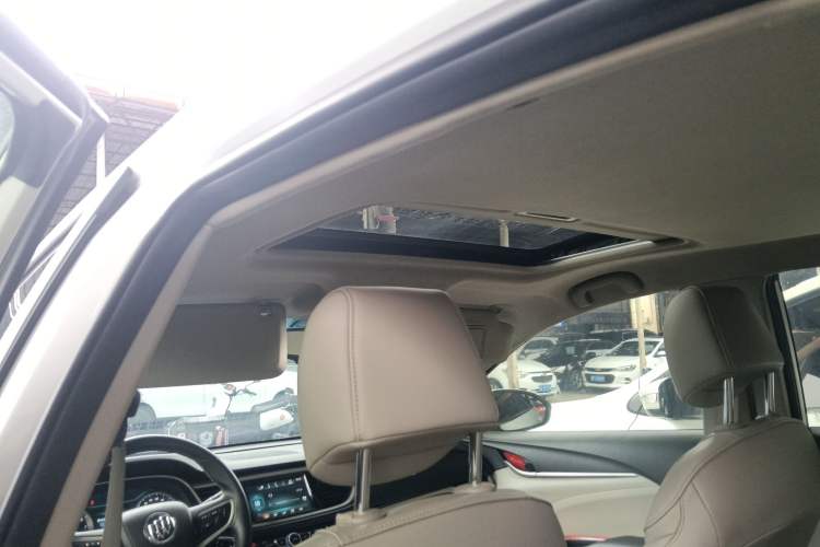 Used Buick GT 2019 15T Dual-Clutch Connected Elite Model China VI Headliner