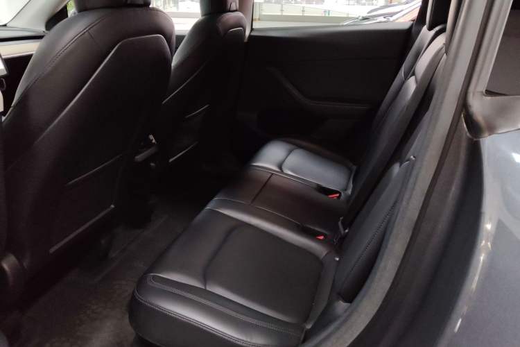 Used Tesla Model Y 2021 Long-Range All-Wheel-Drive Version