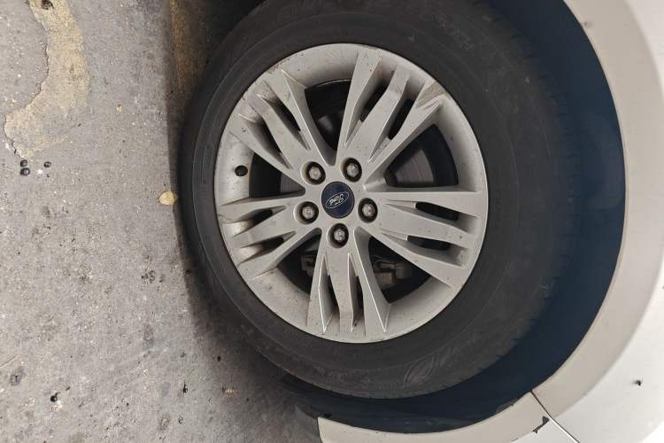 Used Ford Focus 2015 Sedan 1.6L Automatic Comfort Model
