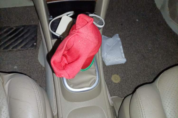 Used Nissan Sylphy 2009 1.6 XL Manual Luxury Sunroof Edition Gear Lever