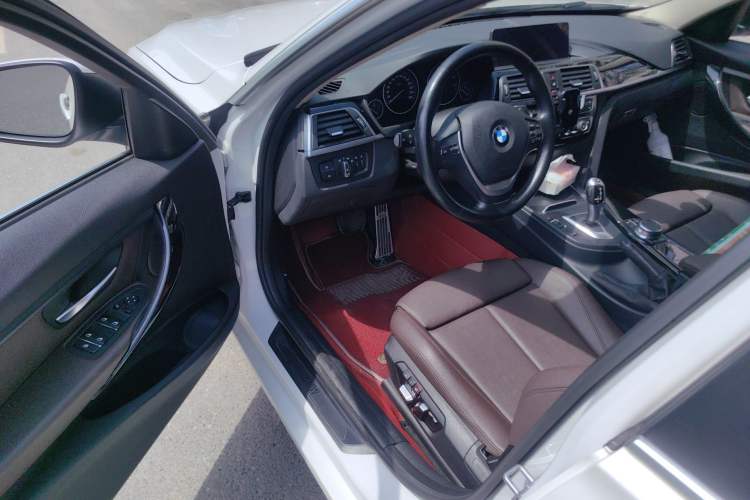 Used BMW 3 Series 2019 320Li Fashion Model
