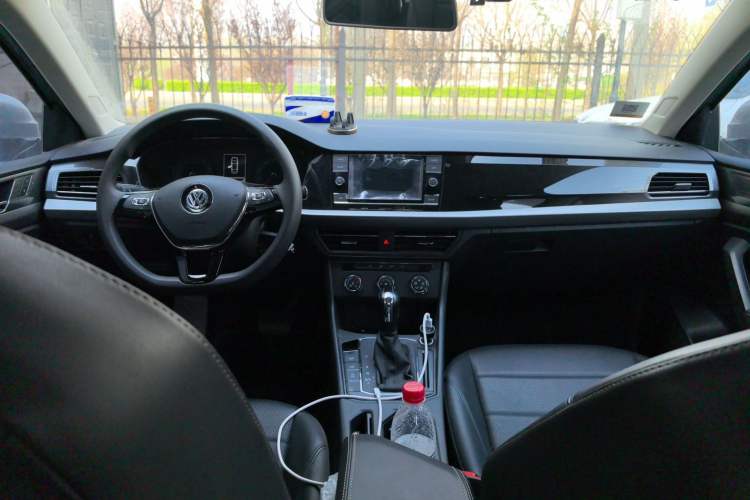 Used Volkswagen Lavida 2018 1.5L Automatic Comfort Edition China V Standard Center Console