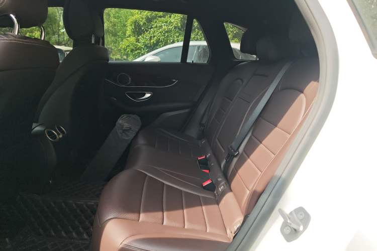 Used Mercedes-Benz GLC 2019 GLC 260 L 4MATIC Dynamic Model Left Rear Seat