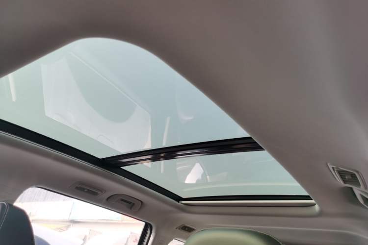 Used GAC Trumpchi M6 2023 PRO 270T DCT Luxury Edition Headliner