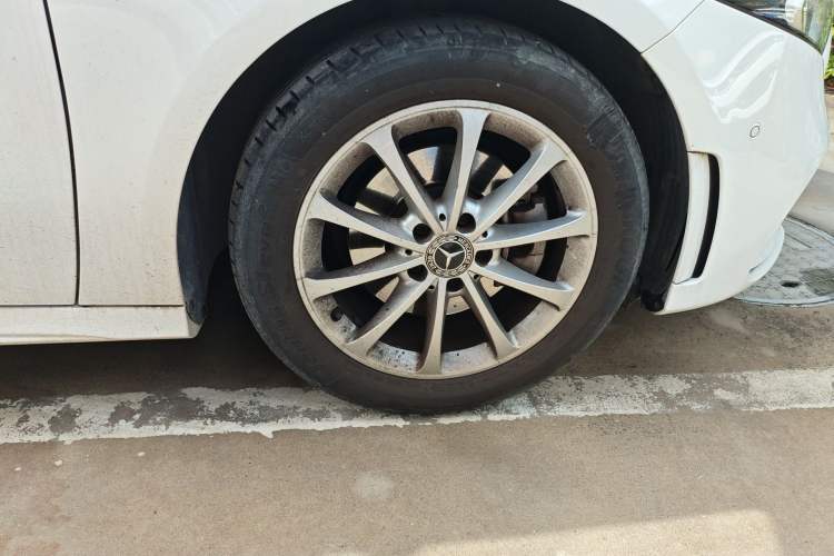 Used Mercedes-Benz A-Class 2021 A 200 L Sport Sedan Fashion Model
