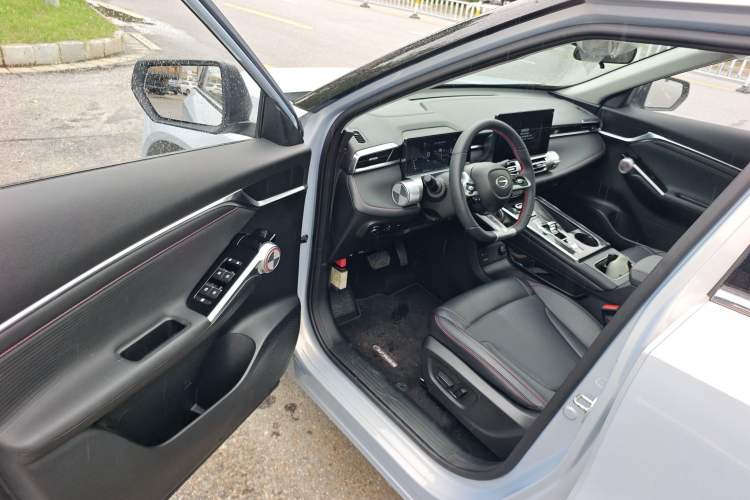 Used GAC Trumpchi EMKOO 2022 2.0 ATK Gemini Edition
