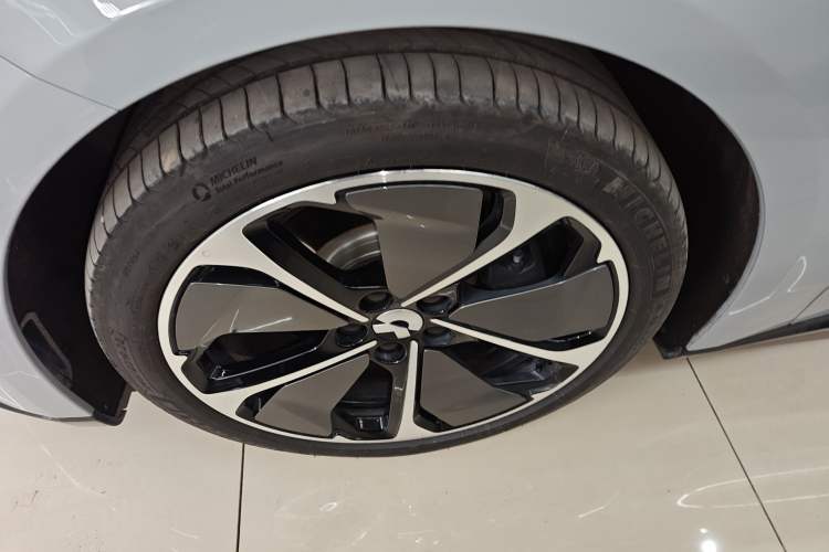 Used Nio ET5T 2025 75 kWh Touring
